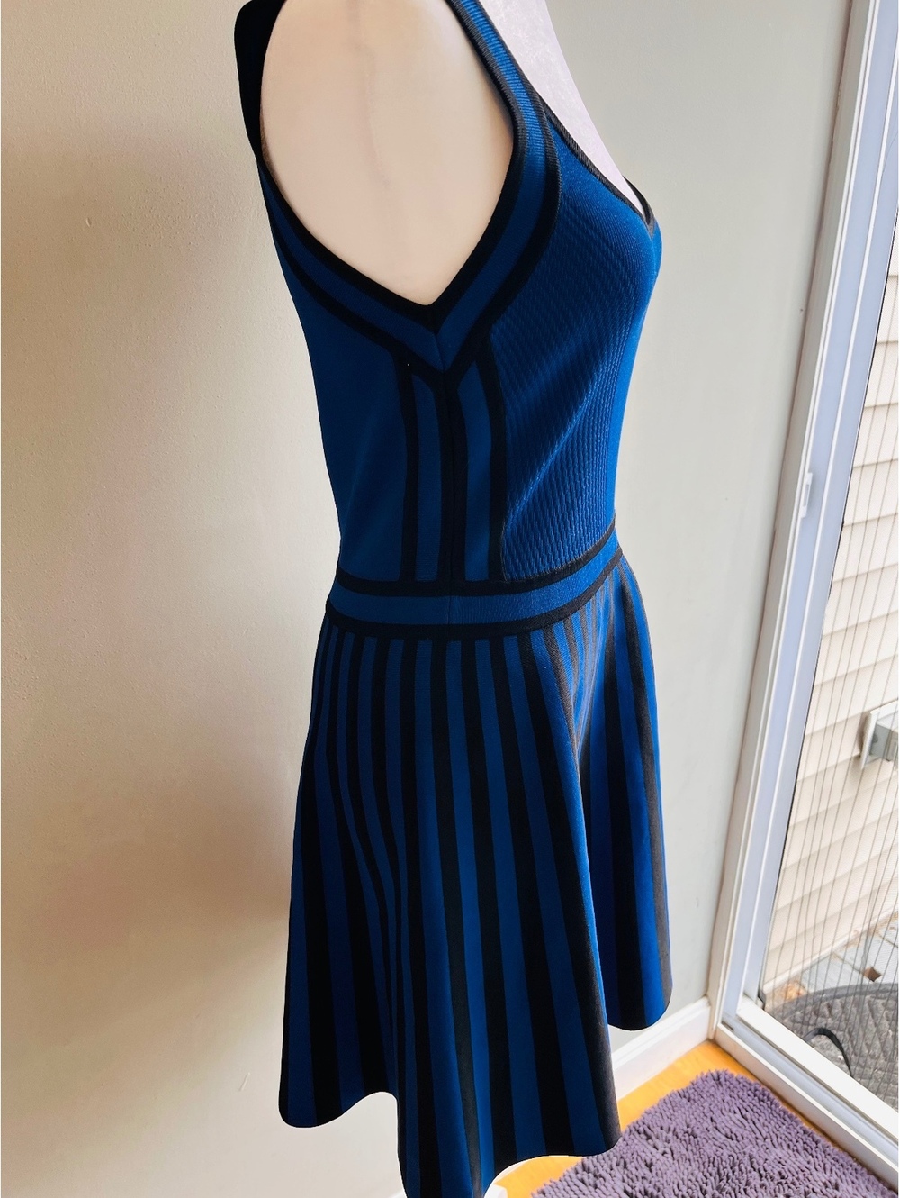 GUESS Los Angeles Fit and Flare Blue Black Striped Bandage Knit Dress Large - Picture 4 of 10